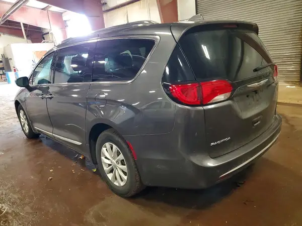 2C4RC1BG3KR550980 2019 CHRYSLER PACIFICA - Image 2