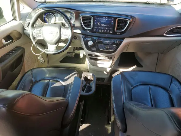 2C4RC1BG3KR556245 2019 CHRYSLER PACIFICA - Image 8