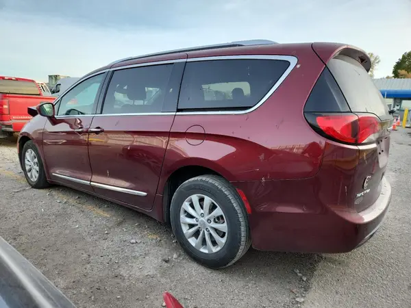 2C4RC1BG3KR560361 2019 CHRYSLER PACIFICA - Image 2