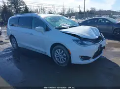 2C4RC1BG3KR561168 2019 CHRYSLER PACIFICA
