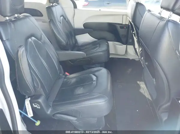 2C4RC1BG3KR561168 2019 CHRYSLER PACIFICA - Image 8
