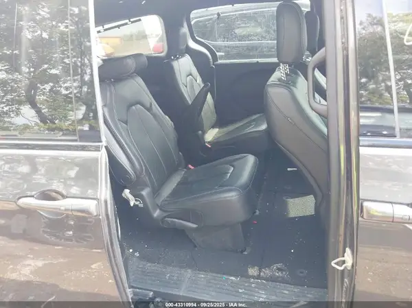2C4RC1BG3KR569657 2019 CHRYSLER PACIFICA - Image 8