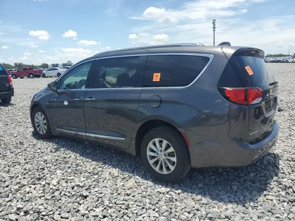 2C4RC1BG3KR587950 2019 CHRYSLER PACIFICA - Image 2