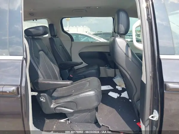 2C4RC1BG3KR613530 2019 CHRYSLER PACIFICA - Image 8