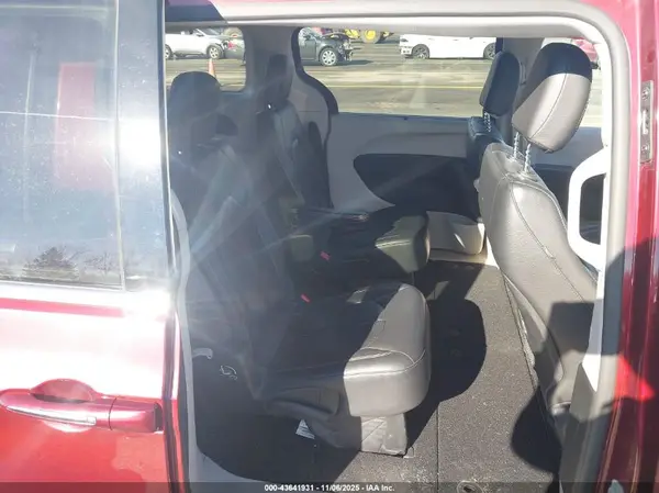 2C4RC1BG3KR625211 2019 CHRYSLER PACIFICA - Image 8