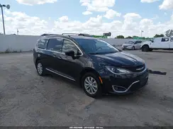 2C4RC1BG3KR625404 2019 CHRYSLER PACIFICA
