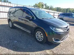 2C4RC1BG3KR626259 2019 CHRYSLER PACIFICA