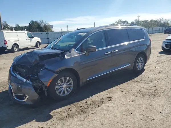 2C4RC1BG3KR626486 2019 CHRYSLER PACIFICA - Image 1