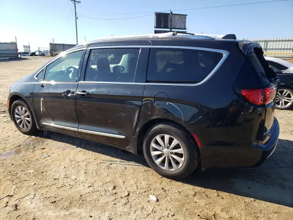 2C4RC1BG3KR627069 2019 CHRYSLER PACIFICA - Image 2