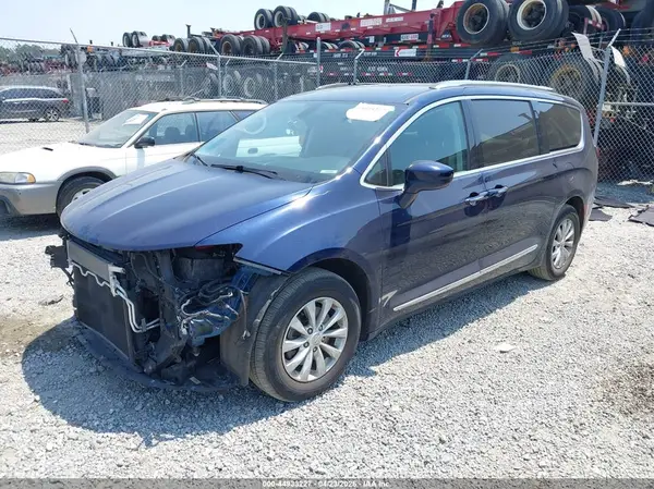 2C4RC1BG3KR644650 2019 CHRYSLER PACIFICA - Image 2