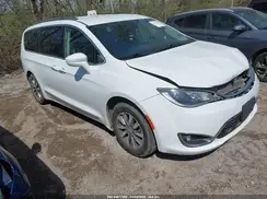 2C4RC1BG3KR651419 2019 CHRYSLER PACIFICA