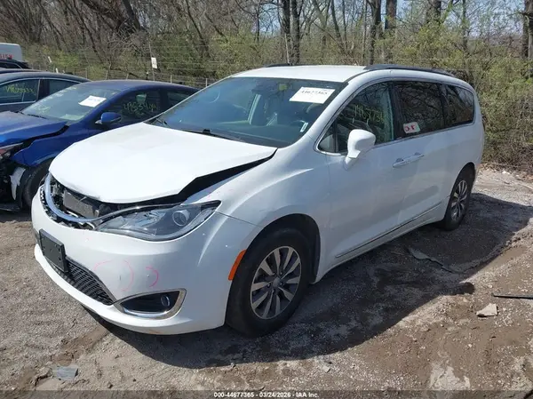 2C4RC1BG3KR651419 2019 CHRYSLER PACIFICA - Image 2