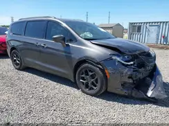 2C4RC1BG3KR666485 2019 CHRYSLER PACIFICA