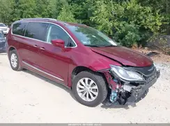 2C4RC1BG3KR667605 2019 CHRYSLER PACIFICA