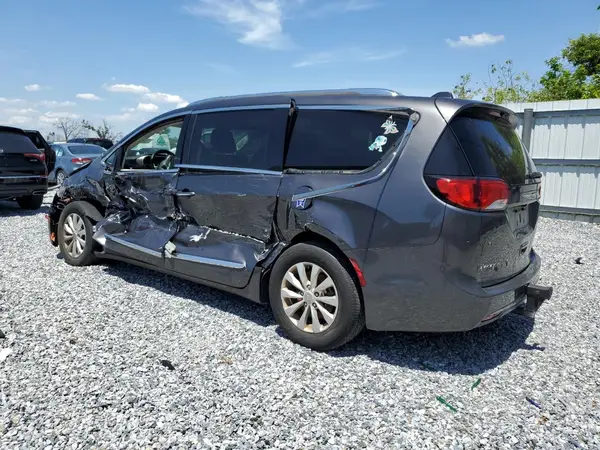 2C4RC1BG3KR668334 2019 CHRYSLER PACIFICA - Image 2
