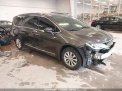 2C4RC1BG3KR685540 2019 CHRYSLER PACIFICA