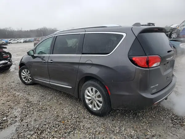 2C4RC1BG3KR704801 2019 CHRYSLER PACIFICA - Image 2