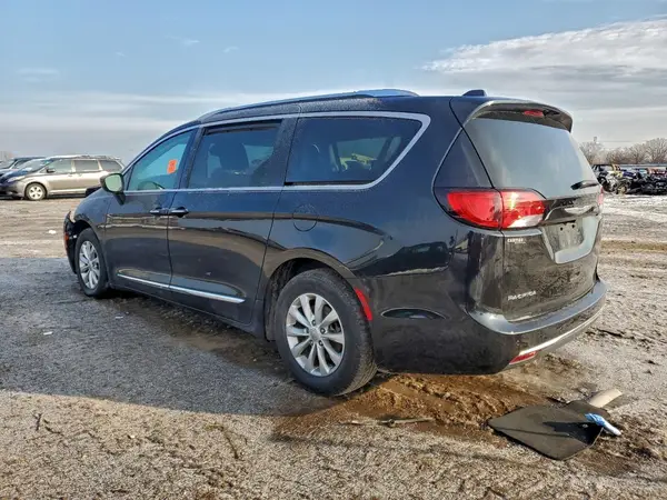 2C4RC1BG3KR721405 2019 CHRYSLER PACIFICA - Image 2
