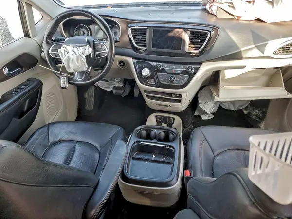 2C4RC1BG3KR721405 2019 CHRYSLER PACIFICA - Image 8