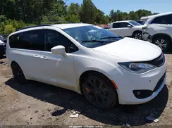 2C4RC1BG3KR732890 2019 CHRYSLER PACIFICA