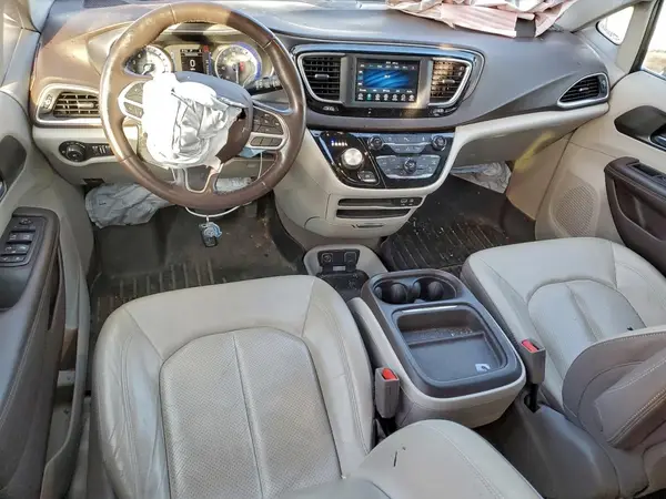 2C4RC1BG3KR751388 2019 CHRYSLER PACIFICA - Image 8