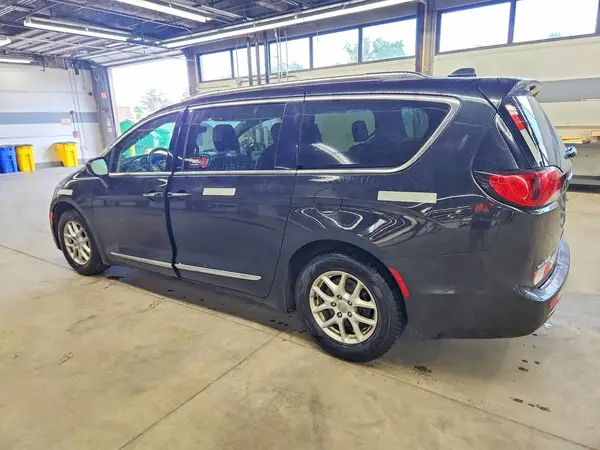 2C4RC1BG3LR117919 2020 CHRYSLER PACIFICA - Image 2