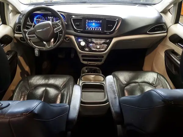 2C4RC1BG3LR117919 2020 CHRYSLER PACIFICA - Image 8