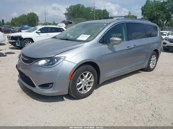 2C4RC1BG3LR127978 2020 CHRYSLER PACIFICA - Image 2