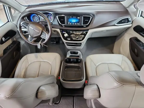 2C4RC1BG3LR131450 2020 CHRYSLER PACIFICA - Image 8