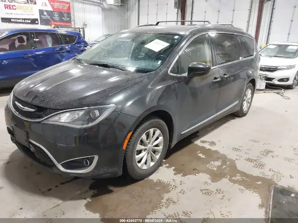 2C4RC1BG3LR176355 2020 CHRYSLER PACIFICA - Image 2