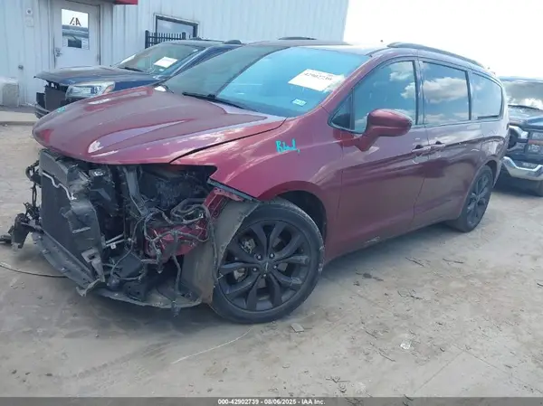 2C4RC1BG3LR217034 2020 CHRYSLER PACIFICA - Image 2