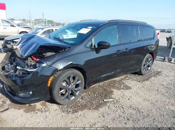 2C4RC1BG3LR250499 2020 CHRYSLER PACIFICA - Image 2