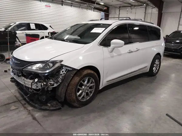 2C4RC1BG3LR280361 2020 CHRYSLER PACIFICA - Image 2