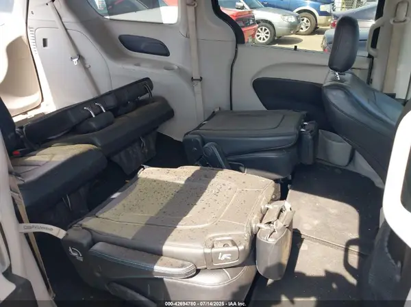 2C4RC1BG3MR542803 2021 CHRYSLER PACIFICA - Image 8