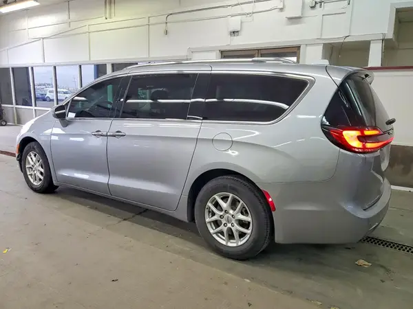 2C4RC1BG3MR543031 2021 CHRYSLER PACIFICA - Image 2