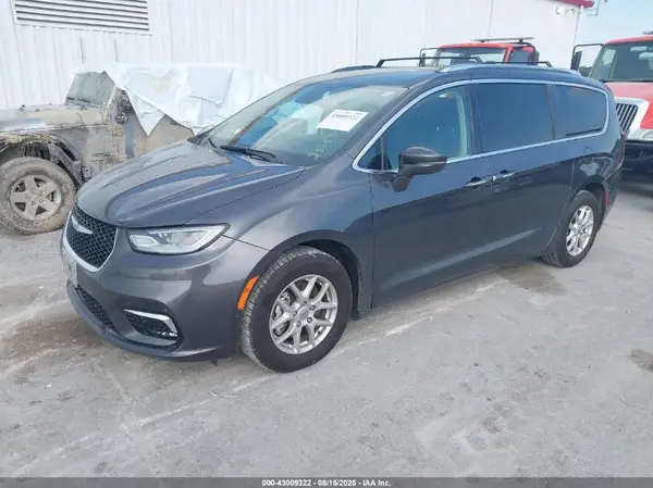 2C4RC1BG3MR561867 2021 CHRYSLER PACIFICA - Image 2