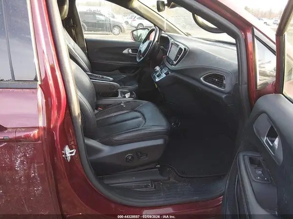 2C4RC1BG3MR574070 2021 CHRYSLER PACIFICA - Image 8