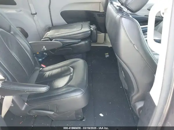 2C4RC1BG3MR574490 2021 CHRYSLER PACIFICA - Image 8