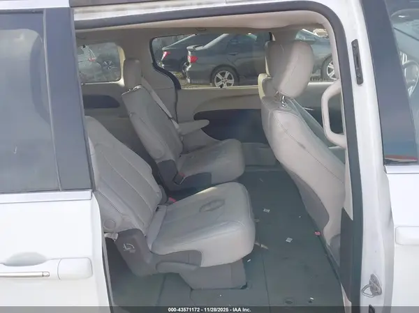 2C4RC1BG3MR576272 2021 CHRYSLER PACIFICA - Image 8