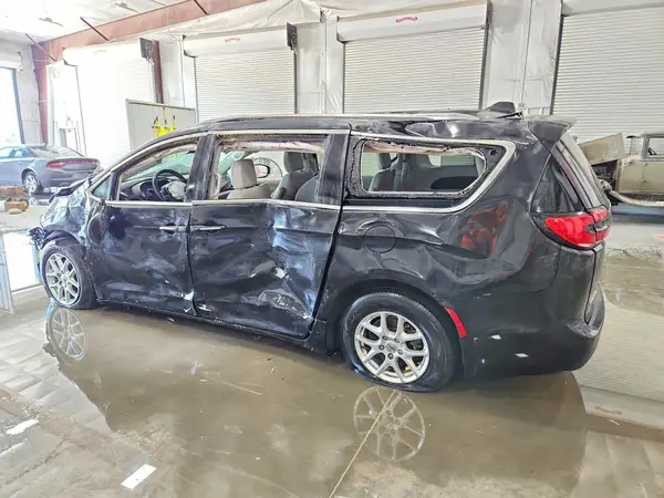 2C4RC1BG3MR600716 2021 CHRYSLER PACIFICA - Image 2