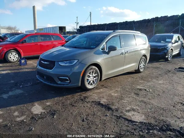 2C4RC1BG3NR117213 2022 CHRYSLER PACIFICA - Image 2