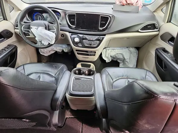 2C4RC1BG3NR133332 2022 CHRYSLER PACIFICA - Image 8