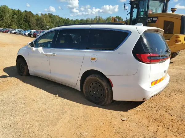 2C4RC1BG3NR151801 2022 CHRYSLER PACIFICA - Image 2