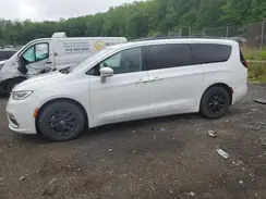 2C4RC1BG3NR153581 2022 CHRYSLER PACIFICA