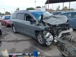 2C4RC1BG3NR167805 2022 CHRYSLER PACIFICA