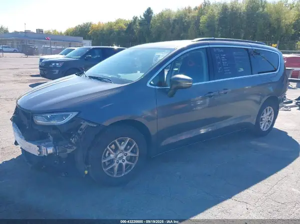 2C4RC1BG3NR176035 2022 CHRYSLER PACIFICA - Image 2