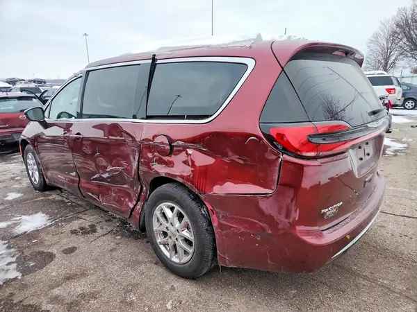 2C4RC1BG3PR500474 2023 CHRYSLER PACIFICA - Image 2