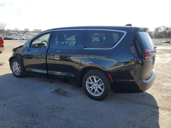 2C4RC1BG3PR508302 2023 CHRYSLER PACIFICA - Image 2
