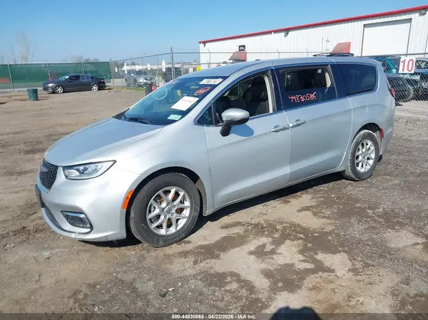 2C4RC1BG3PR566829 2023 CHRYSLER PACIFICA - Image 2