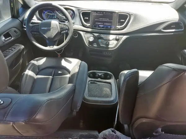 2C4RC1BG3PR568953 2023 CHRYSLER PACIFICA - Image 8